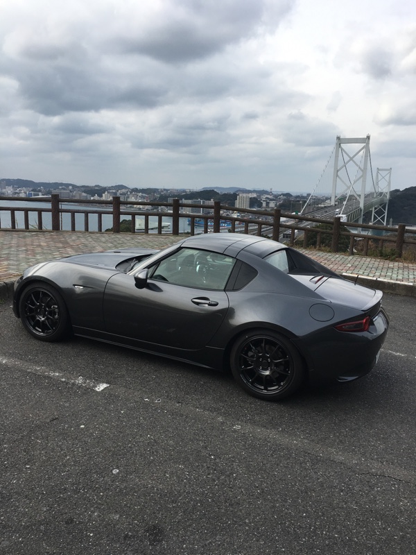 プロフィール